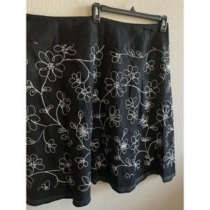 Carole Little Women’s 20W Black Linen Blend Embroidered A-Line  Skirt Beaded